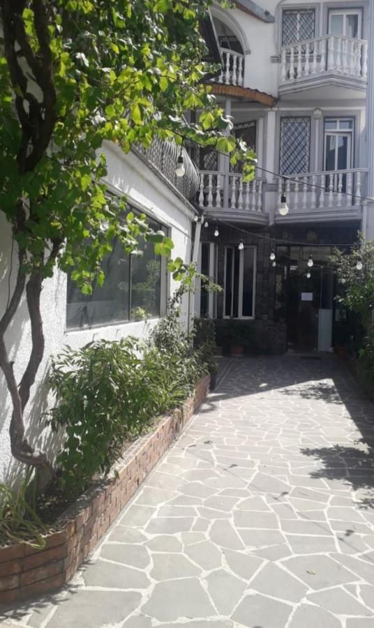 Hotel Mariel Tiflis Exterior foto